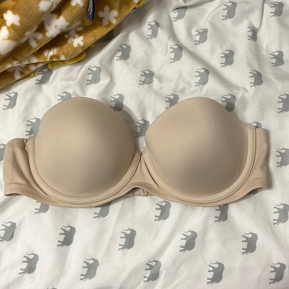 Victoria’s Secret strapless bra 34B